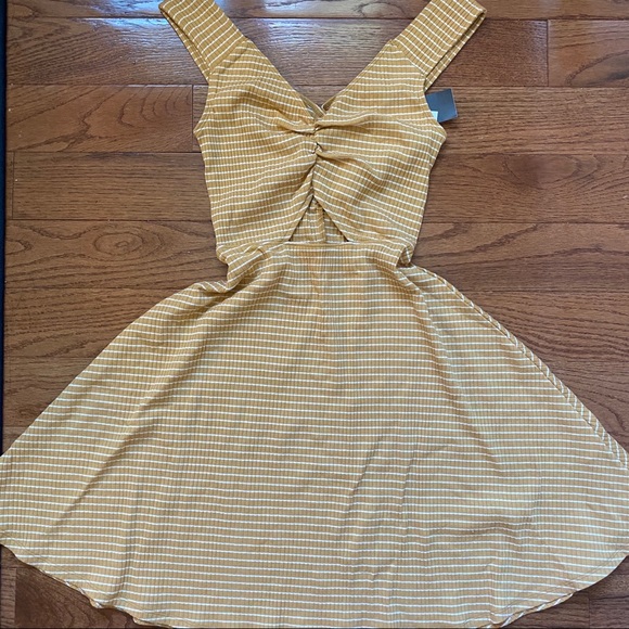 Abercrombie sundress - Picture 3 of 5